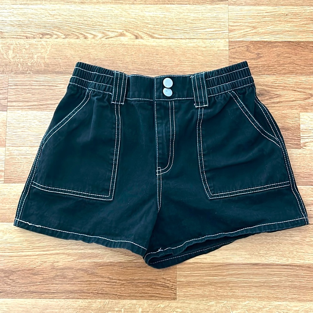 Cute black shorts